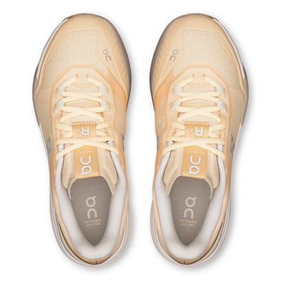 Women's THE ROGER ADV Pro Tennis Shoes Blonde and Gardenia