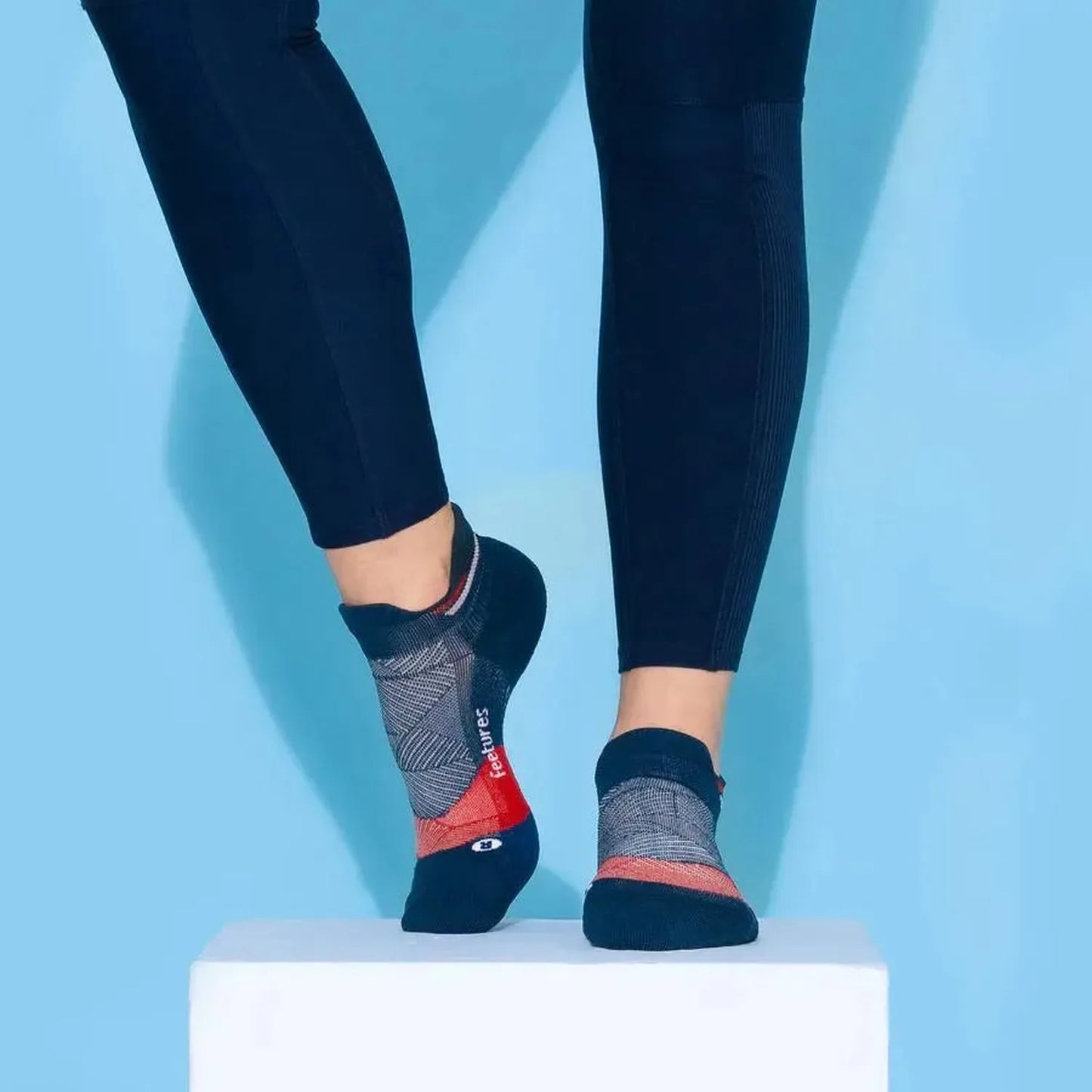 Elite Light Cushion No Show Tab Socks USA Navy