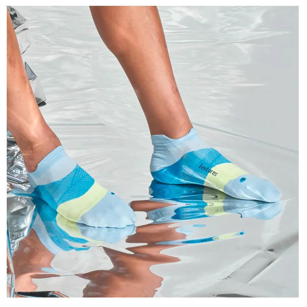 Elite Ultra Light No Show Tab Socks
