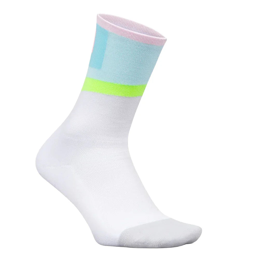 Elite Light Cushion Mini Crew Socks-Socks-Feetures-E90-SS26-867-Tennis Express