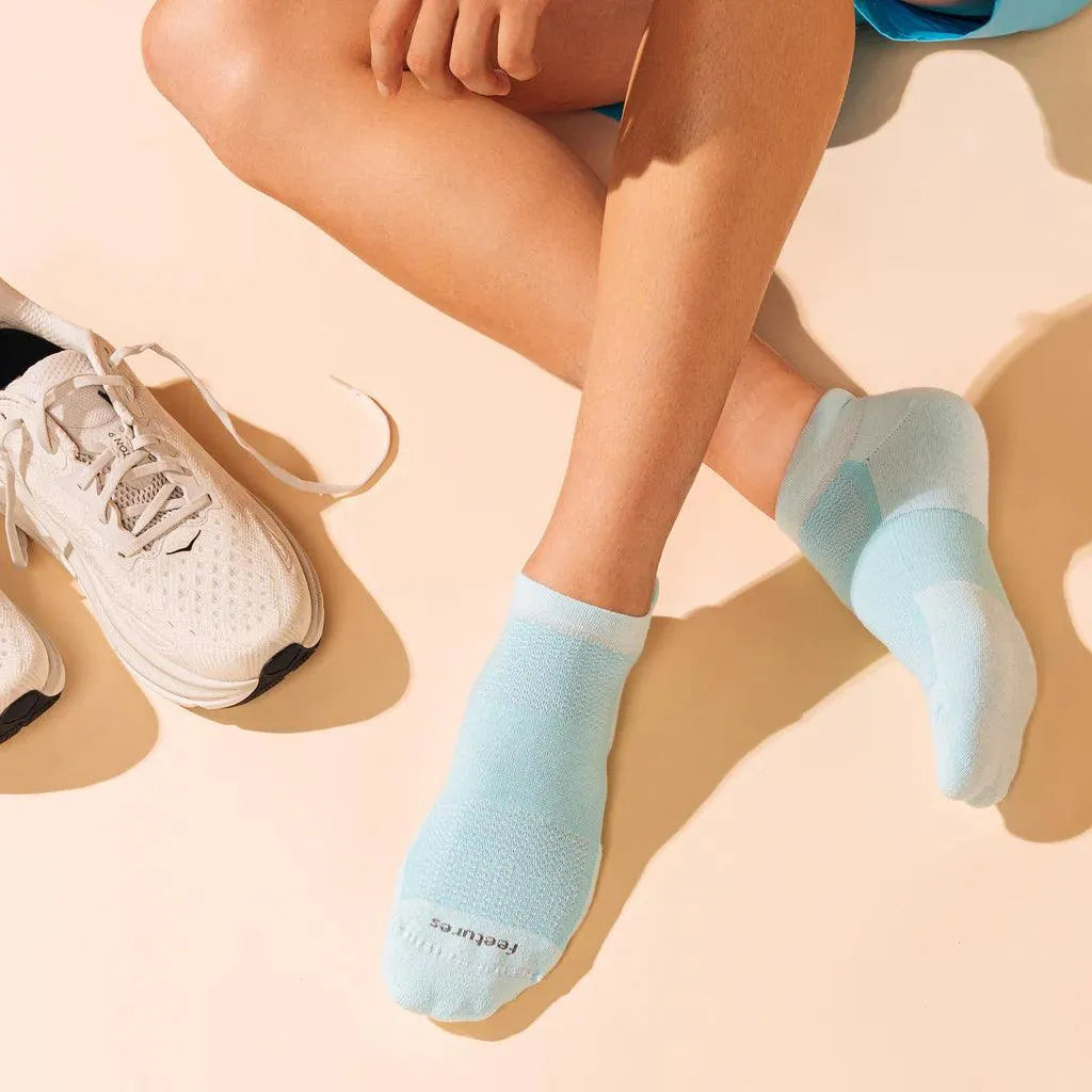 HP Max Cushion No Show Tab Socks