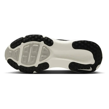 Women's Vomero 18 Running Shoes Black and Summit White