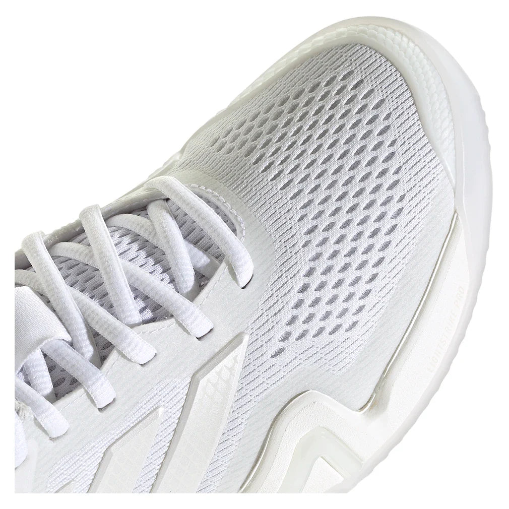 Women's Barricade 14 Tennis Shoes Core White and Zero Metallic